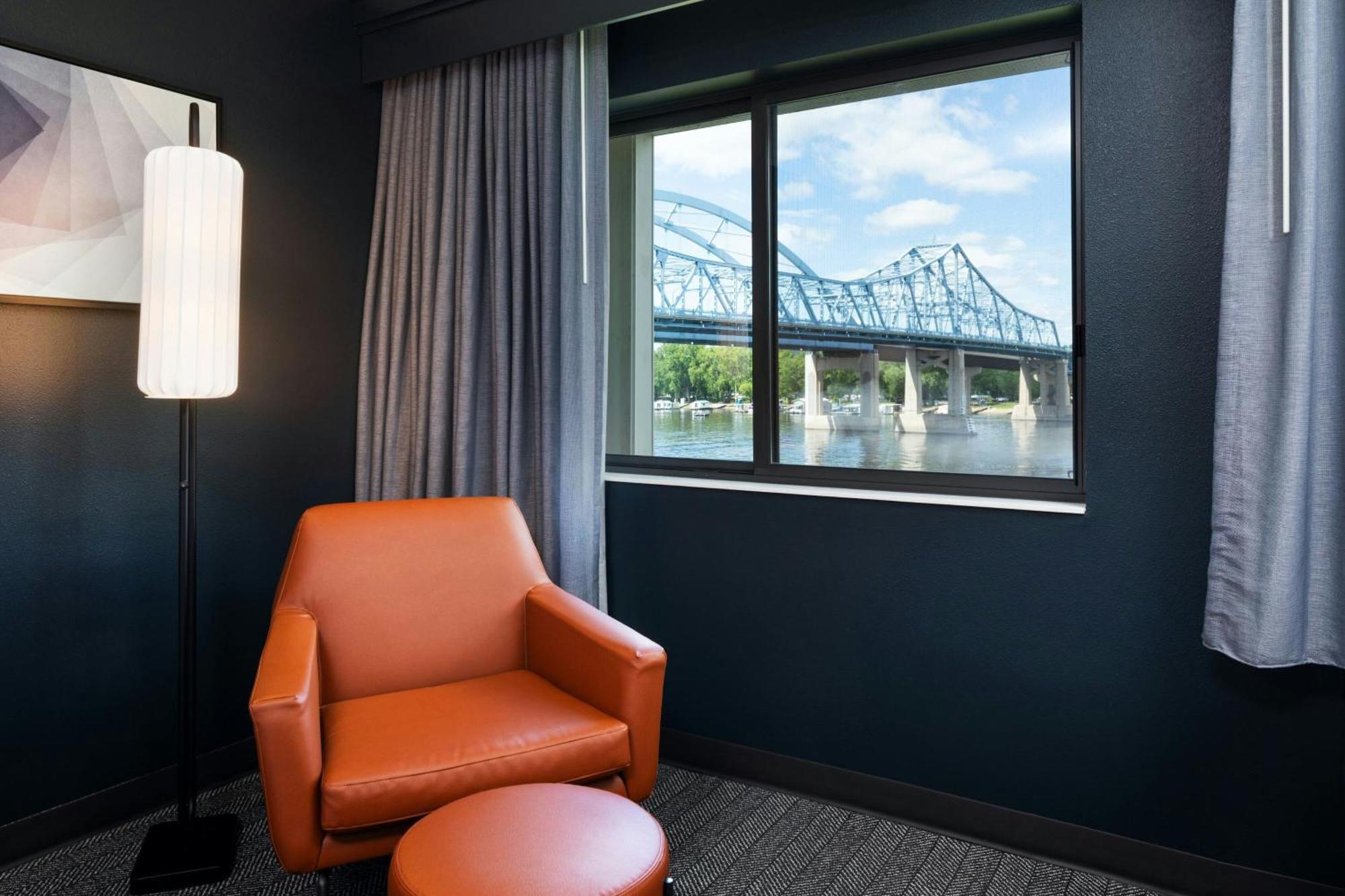 Courtyard La Crosse Downtown/Mississippi Riverfront Esterno foto